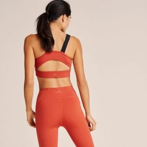 Varley Edris Sports Bra in Spiced Red NWT sz Small